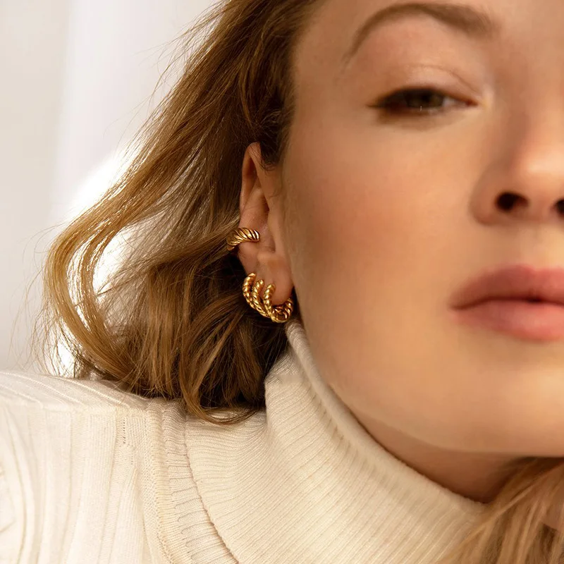 C Shape Twist Croissant Earrings For Women Stainless Steel Hoop Earrings Circle Round Earring Female Fashion Jewelry Orecchini C Shape Twist Croissant Earrings For Women Stainless Steel Hoop Earrings Circle Round Earring Female Fashion Jewelry Orecchini