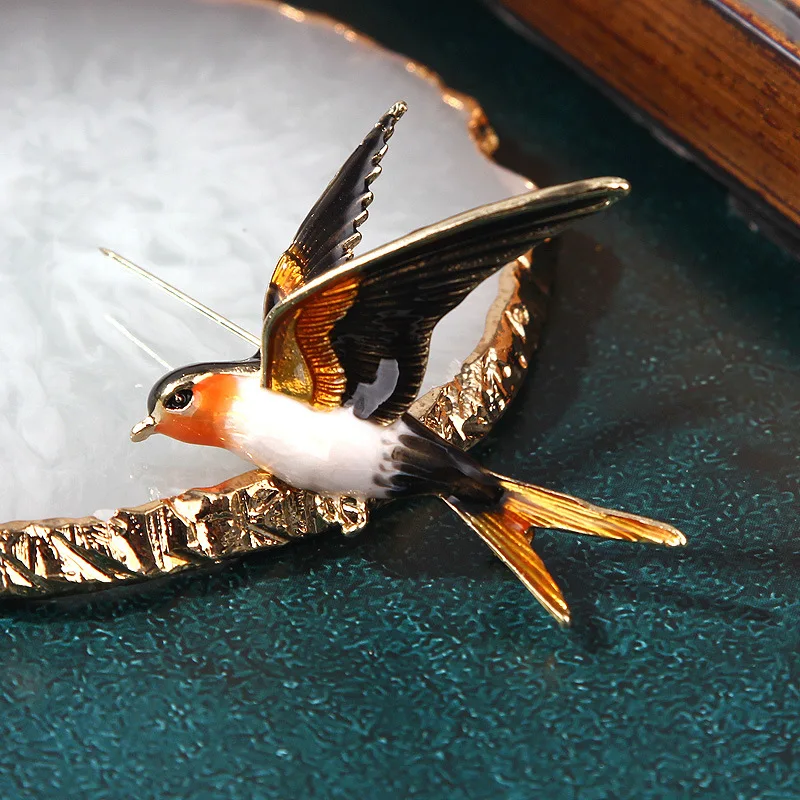 2021 New Fashion Enamel Flying Swallow Brooch Pins For Women Animal Bird Broche Jewelry Gift 2021 New Fashion Enamel Flying Swallow Brooch Pins For Women Animal Bird Broche Jewelry Gift