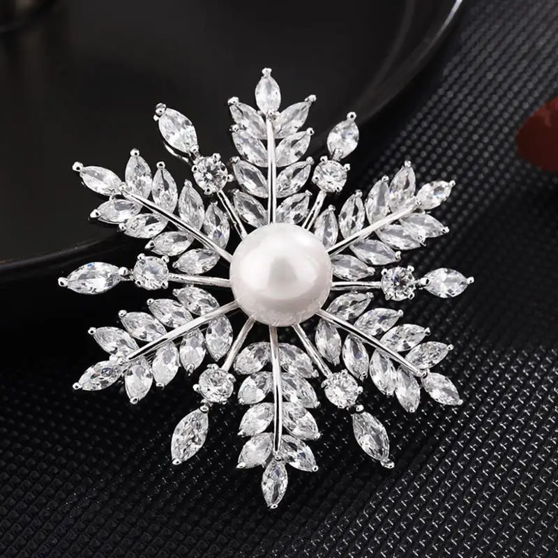 Fashion Brooch Women Breast Pink Snowflake Zircon Badge Snowflake Decor for Clothes Sweat Shawl Scarf