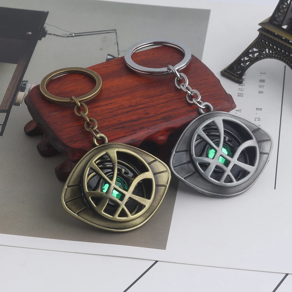 Vintage Eye of Agamotto Pendant Necklace Movie Dr. Strange Cosplay Necklace for Women Men Jewelry
