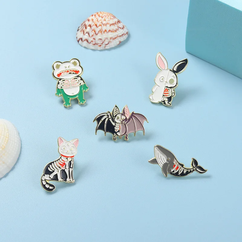 Creative Trendy Cartoon Skeleton Animal Ghost Cat Oil Drop Lapel Brooch Badge Pin Denim Bag Gift Men Women Fashion Jewelry