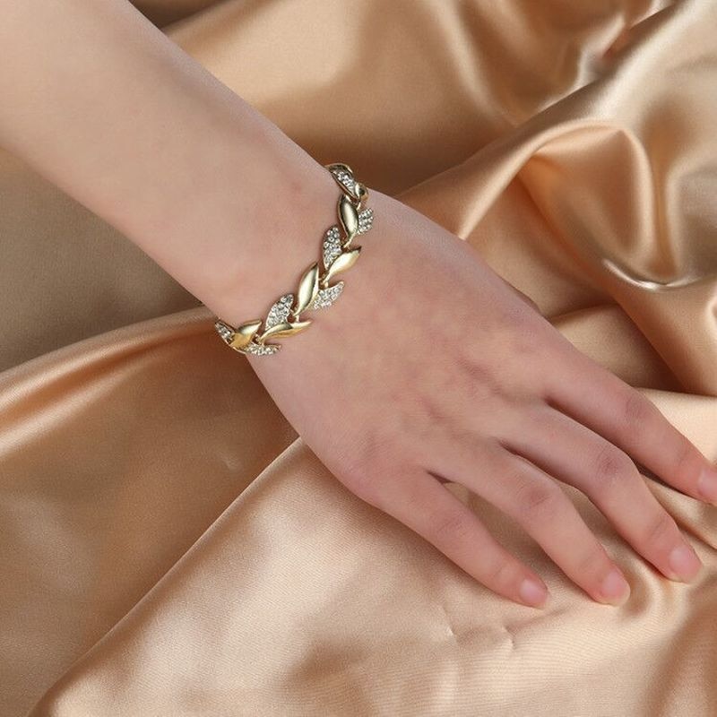 Rhinestone Crystal Bracelet Women's Bracelets Leaves Shape Wrist Chain Bangles for Women Luxury Bracelet Wedding Fashion Jewelry