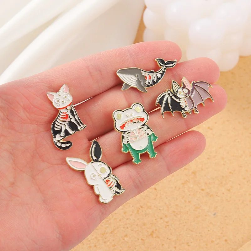 Creative Trendy Cartoon Skeleton Animal Ghost Cat Oil Drop Lapel Brooch Badge Pin Denim Bag Gift Men Women Fashion Jewelry